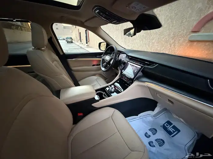 جراند شيروكي 2022 عداد 77 الف 45