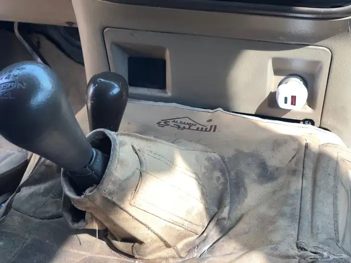 نيسان باترول الموديل 1998 الممشى 800وفوق 10