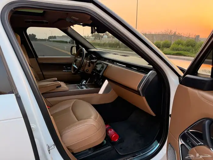 رنج روفر اوتوبيغرافي 2022 - على الضمان 33