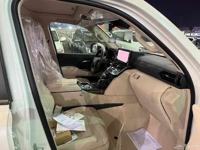 تويوتا لاندكروزر GXR L4 2025 اصفار - سعودي 14