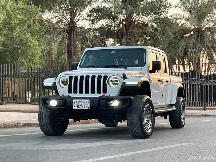 جيب رانجلر جلاديتور 2021 روبيكون نظيف جدا بحال الوكاله 1