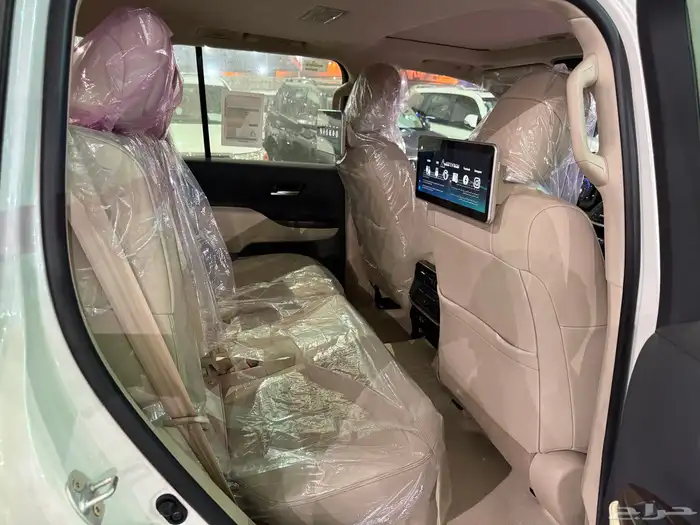 تويوتا لاندكروزر GXR L4 2025 اصفار - سعودي 10