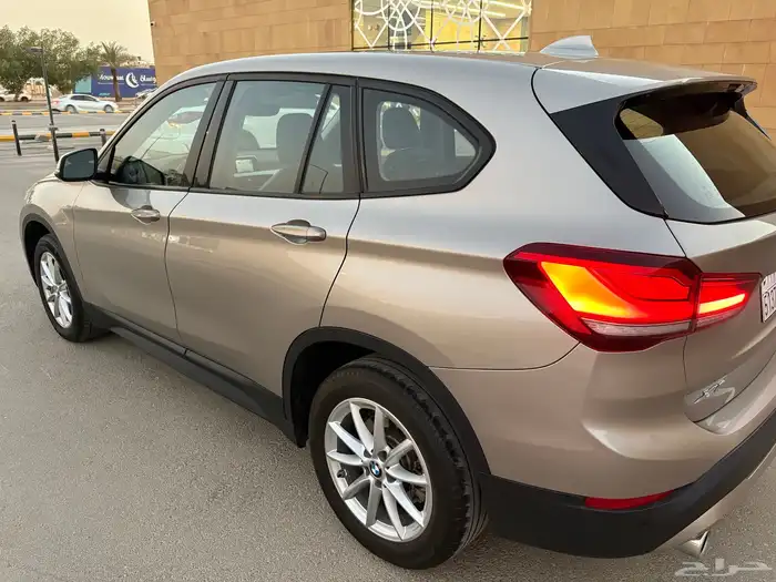 للبيع BMW X1 2022 وكاله 11
