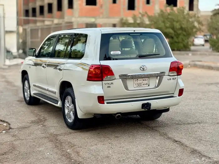 للبيع في اكس ار (VX-R) ((5.7)) 2012 ((نظيف)) 7