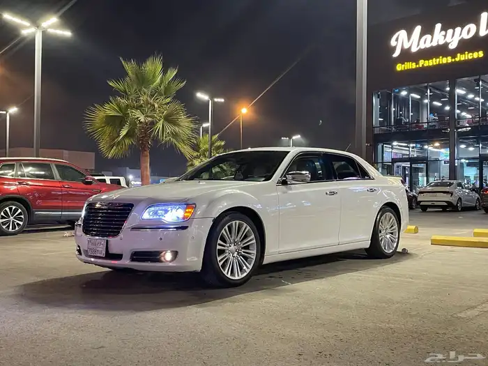 كرايسلر موديل 2014 فول كامل سلندر8 0