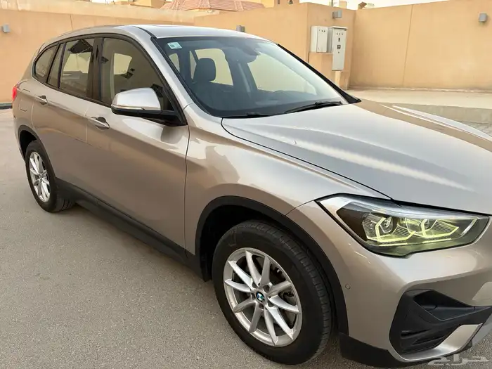 للبيع BMW X1 2022 وكاله 9