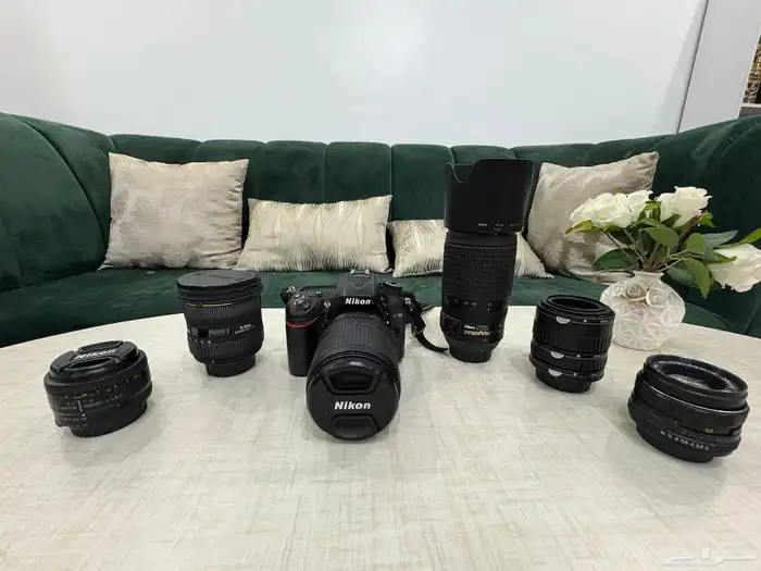 كاميرا نيكون D7100 نظيفة جدا مع خمس عدسات للبيع 23