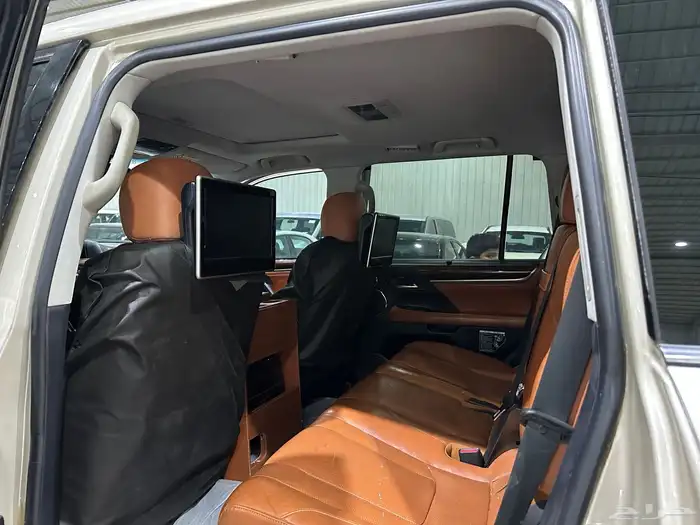 لكزس LX570 سبورت 2016 8