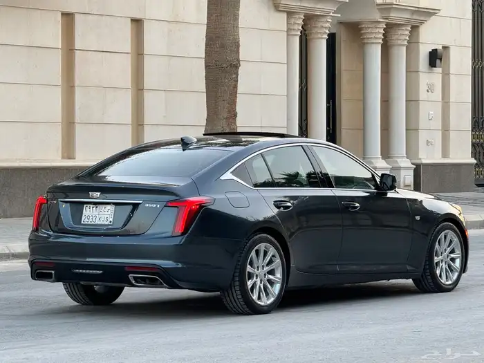 كاديلاك CT5 موديل 2022 فل كامل تحت الضمان والصيانة المجانية 20