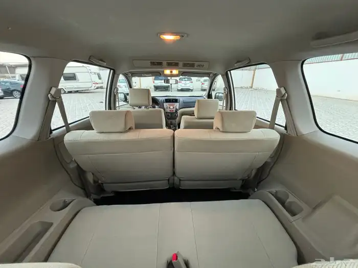 تايوتا افانزا 2015 بدي وكاله فل كامل عائليه ثلاث صفوف 14