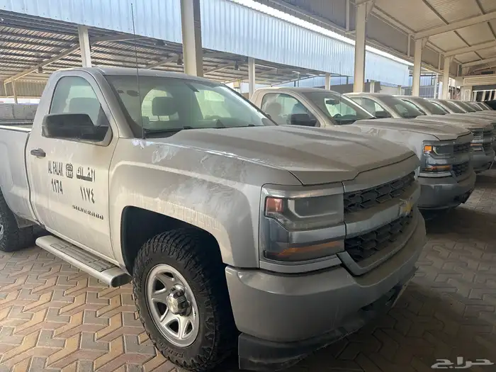 للبيع شيفرولية سلفرادو دبل 6