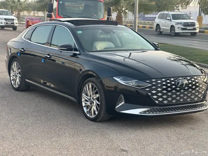 أزيرا 2022بنزين فل كامل 4 سلندر 3