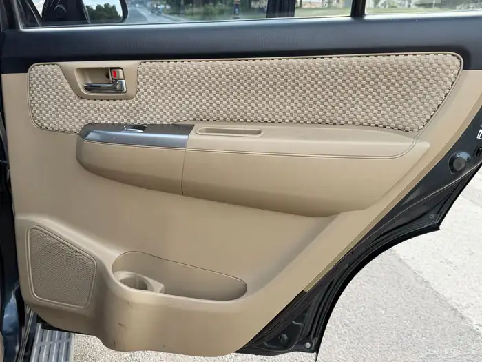 فورشينر 2015 قير عادي دبل نضيف للبيع 27