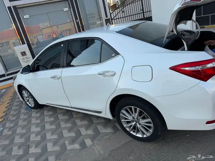 سياره كوريلا موديل 2016 فل بدون فتحت سقف دخولذكي حساسات 8