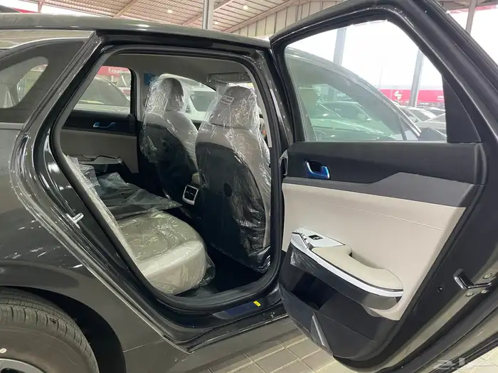 كيا كي 5 2026 ستاندر سعودي ( بنزين) 2.5L 21