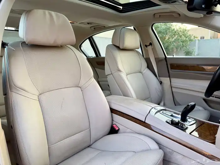 بي ام دبليو 2011 نظيفة جدا 740 22