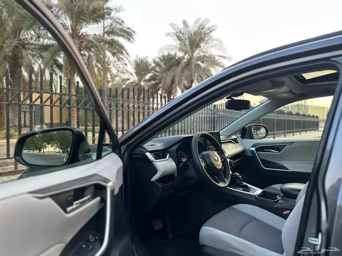 تويوتا راف فور موديل 2019 سعودي فل كامل بنزين 25