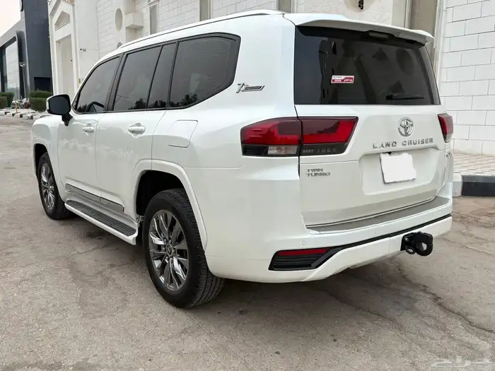 لاندكروزر 2022 رقم 4 3