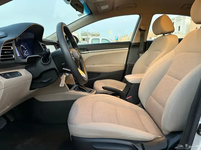 للبيع هيونداي اللنترا 2020 مكينة كبيرة 2.0 17