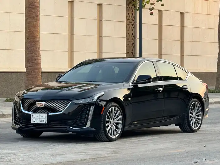 كاديلاك CT5 موديل 2023 اعلى فئة مخزن ممشى 6 الف تحت الضمان 3