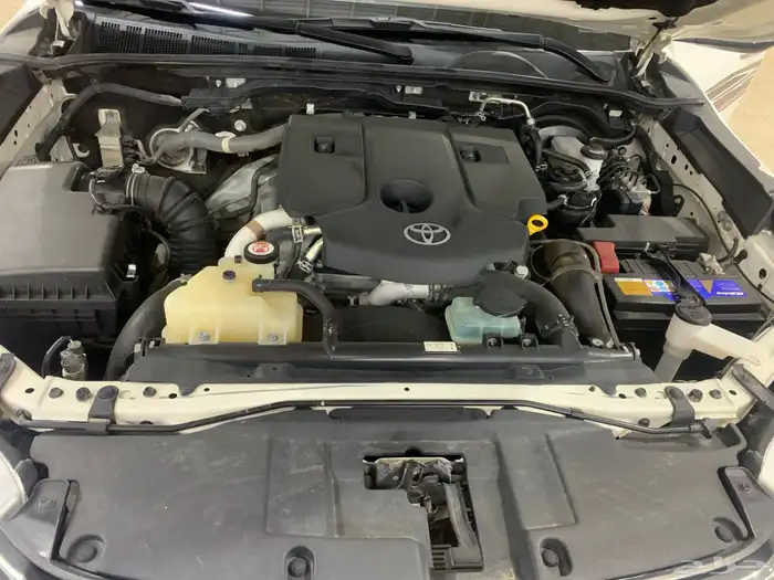 للبيع تويوتا هايلكس وارد الوكيل عبداللطيف جميل 16