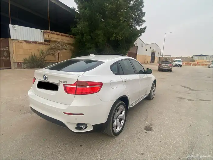 جيب بي ام دبليو X6 2010 8
