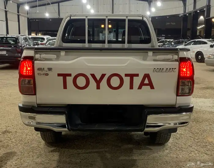 للبيع تويوتا هايلكس وارد الوكيل عبداللطيف جميل 5