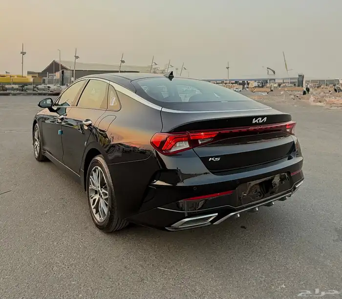 كيا K5 فل بدون بنورما 2022 بحالة الوكاله للبيع 3