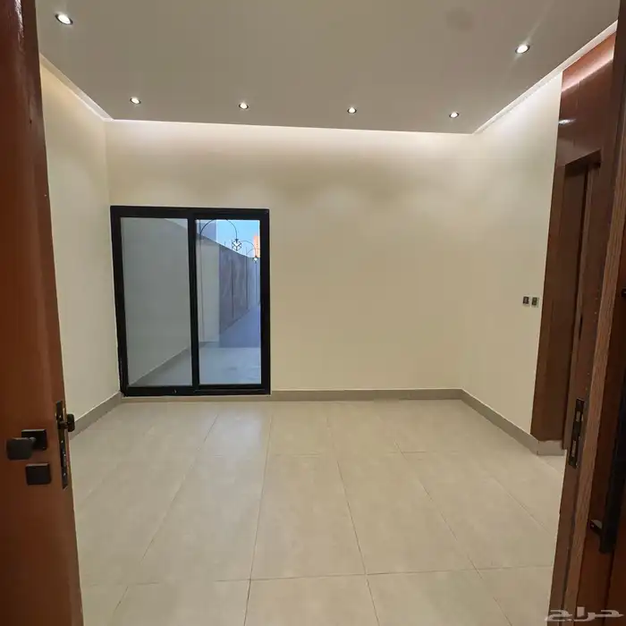 تاون هاوس ثلاث ادوار للبيع 3