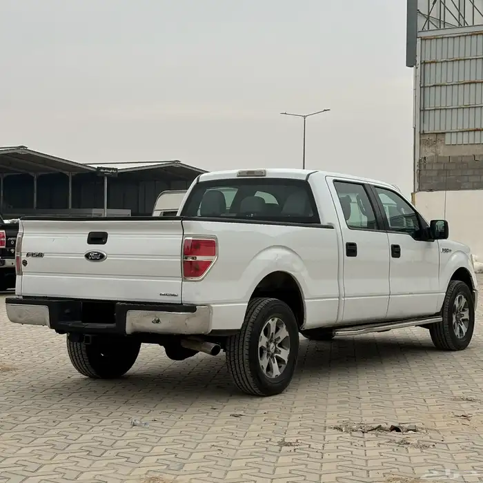 فورد F150 2012 ثمانية سلندر V8 نص فل XLT غمارتين بدي وكاله 6