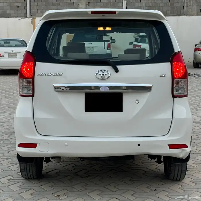 تايوتا افانزا 2015 بدي وكاله فل كامل عائليه ثلاث صفوف 5