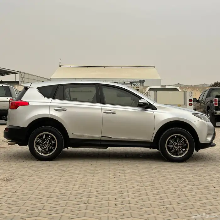 تايوتا RAV4 راف فور 2015 7