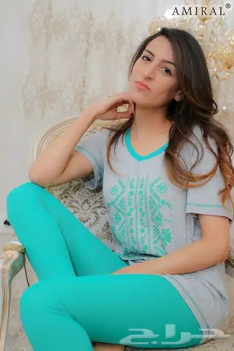 ستوك ملابس نسائية للبيع بالكامل 6