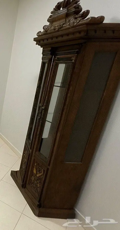 دولاب خشب سميك 0