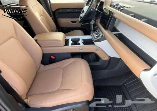 2025 Defender 110 X-Dynamic SE 8