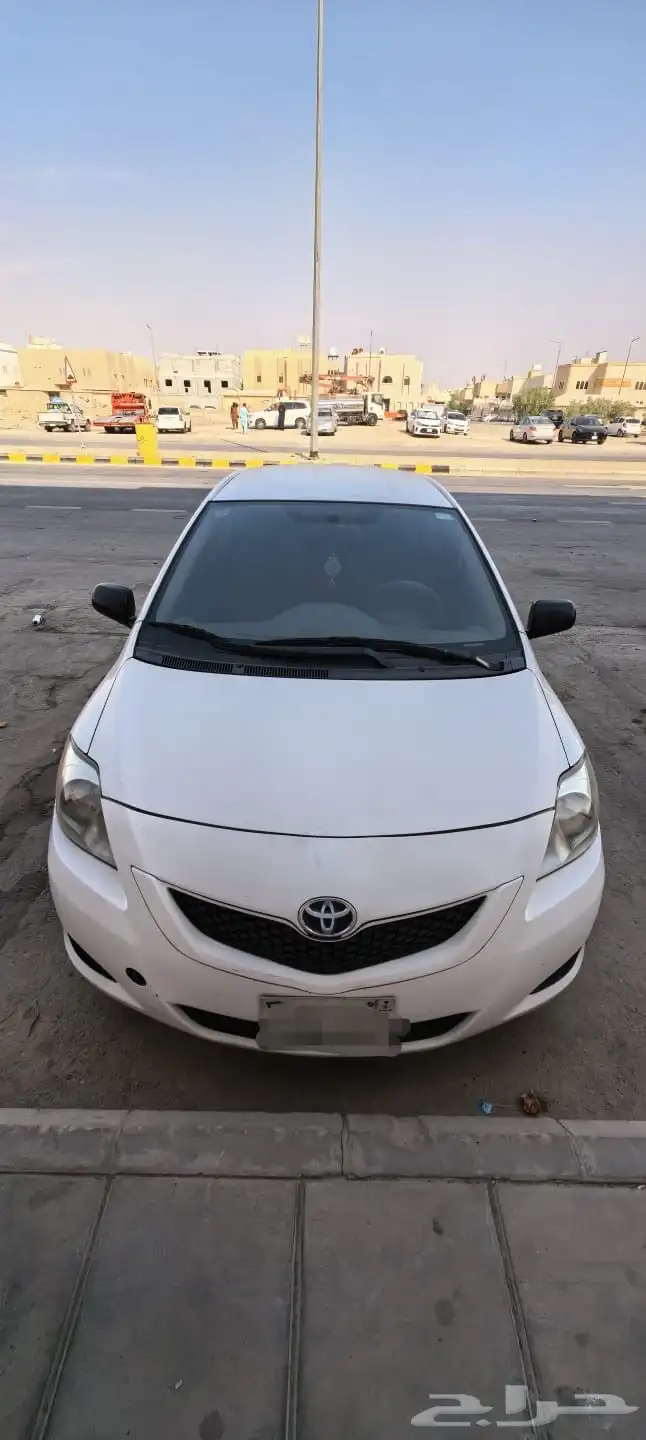 ياريس 2012 البيع 1