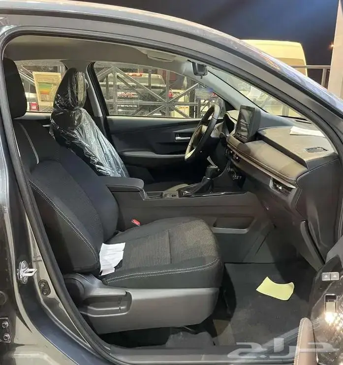 تويوتا يارس YX 1.3 بنزين 2026 فل كامل اقساط 4