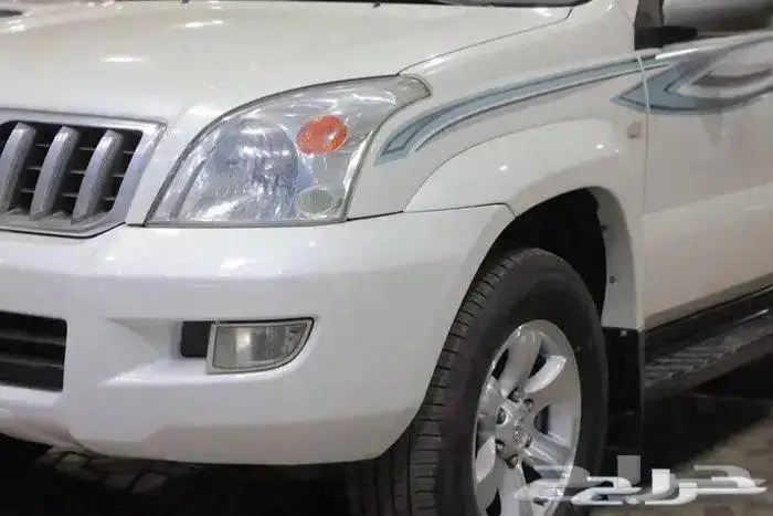 تويوتا برادو VX2 فل كامل فتحة سقف جلد V6 موديل 2004 7