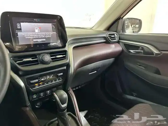 تويوتا اوربان GL استاندر 2026 9