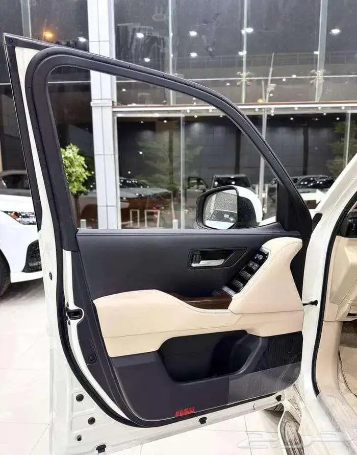 تتوفرفئات لاندكروزر 2026 اصفار لمبيعات النقد والبنك باقل ربح 8