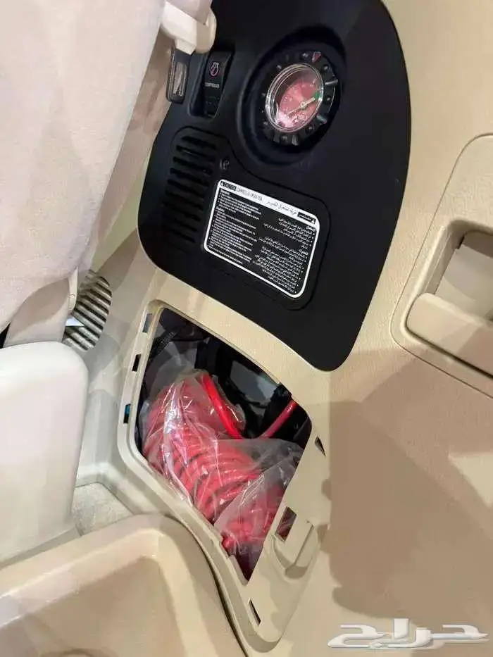 للبيع جيب لاندكروزر GXR-3 2017 سعودي عداد قليل V8 ( مخززنه ) 56