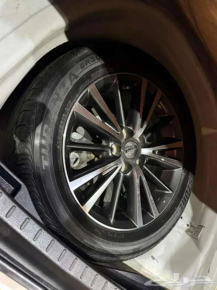 للبيع تويوتا كورلا 2017 فل ابشن فئه GLI مثبت سرعة سعودي 35