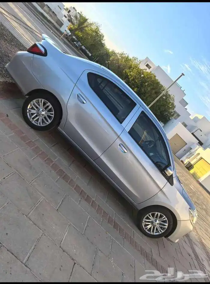 متسوبيشي اتراج موديل 2023 ممشى اقل من 48 الف كلم 3