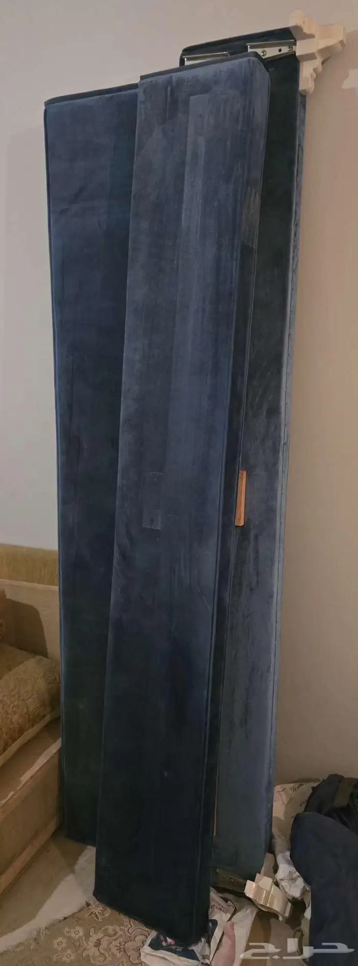 للبيع سرير سيلفيا 210x200 فخم ونظيف 6