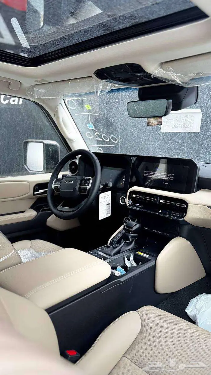 تويوتا برادو 2025 TXL3 بنزين لدى شركة عبدالمجيد الخضر 5