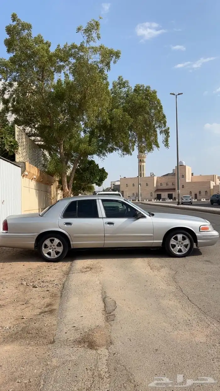 فورد فكتوريا 2006 9