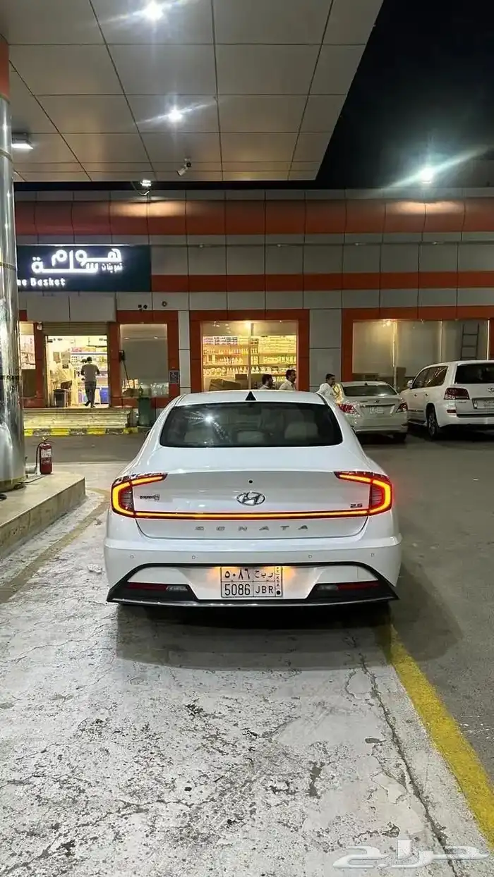 للبيع سياره سوناتا موديل 2022 1