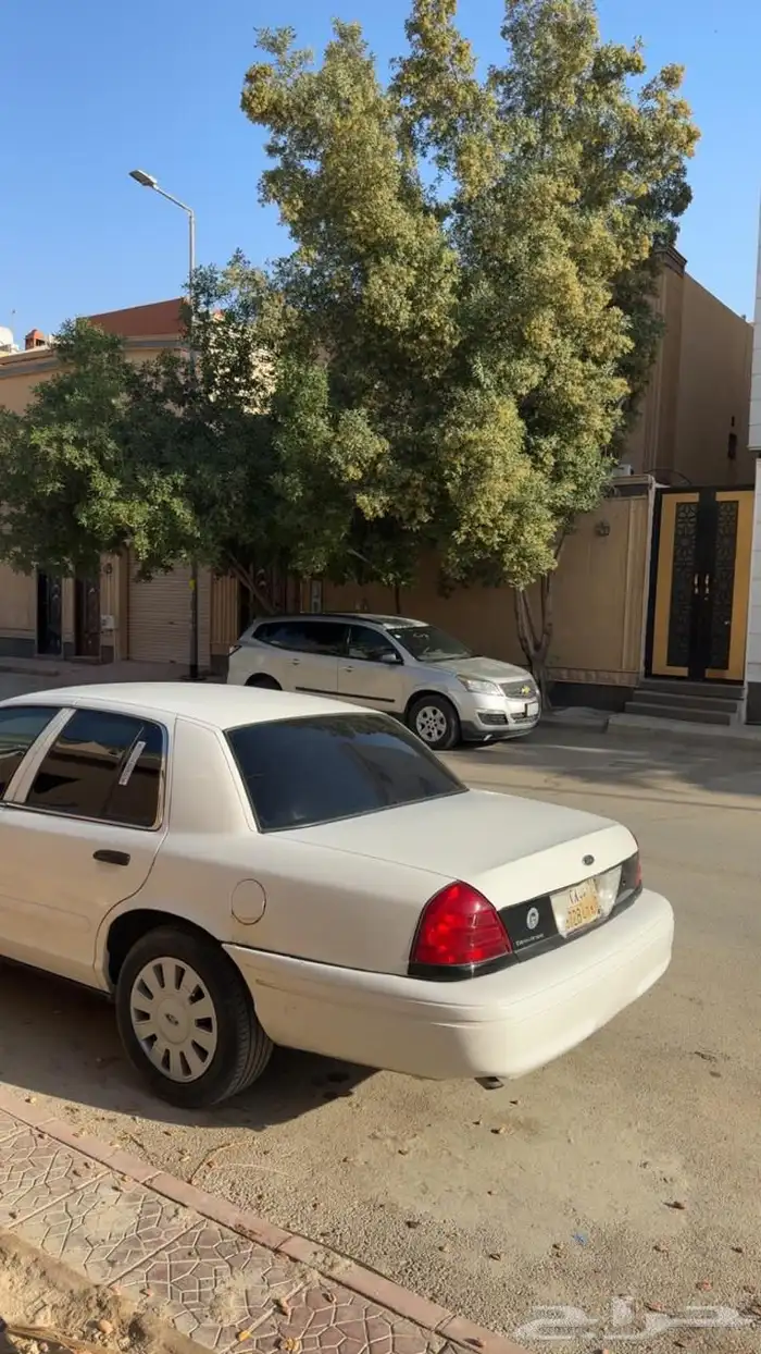 فورد فكتوريا p71 فدرالي بوليسي نضيف 1