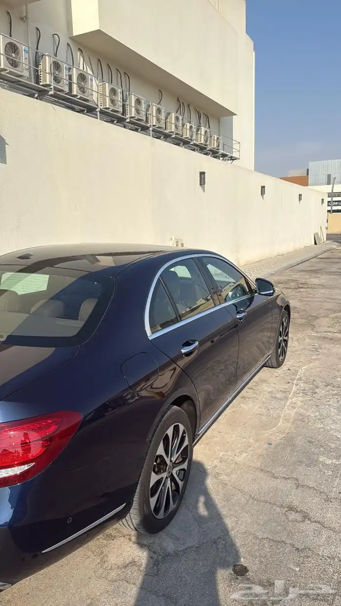 مرسيدس E300 موديل 2020 3