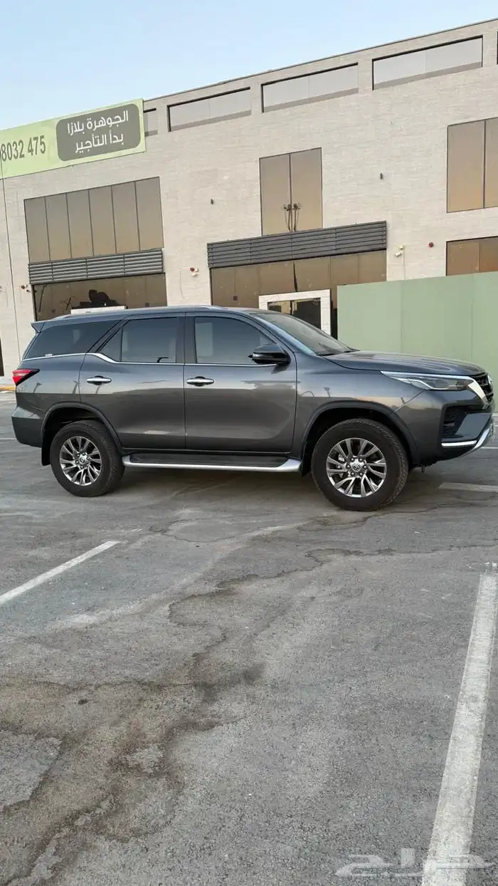 فورتشنر 2025 بنزين فل كامل ماشي 12 سعودي 7